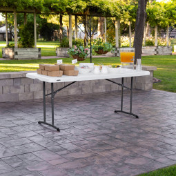 Inklapbare bankettafel voor feestelijke evenementen