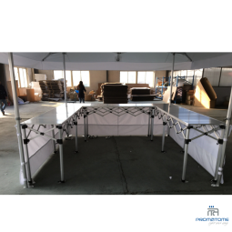 Professionele toonbank en tent voor een drankstand