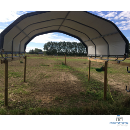 Schuilplaats over paddock